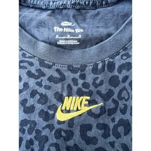 Nike long sleeve crewneck animal print T-shirt, women's M